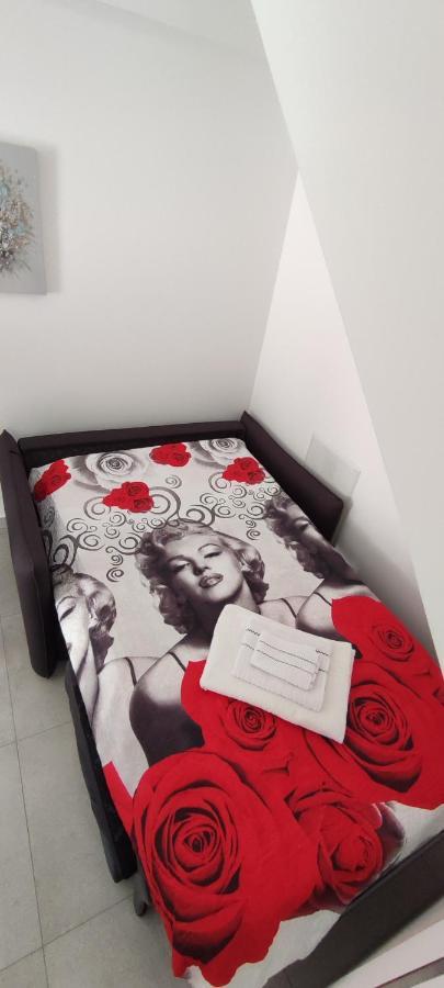 Casa Vacanze Dimora Monfalcone 몬테스카글리오소 외부 사진