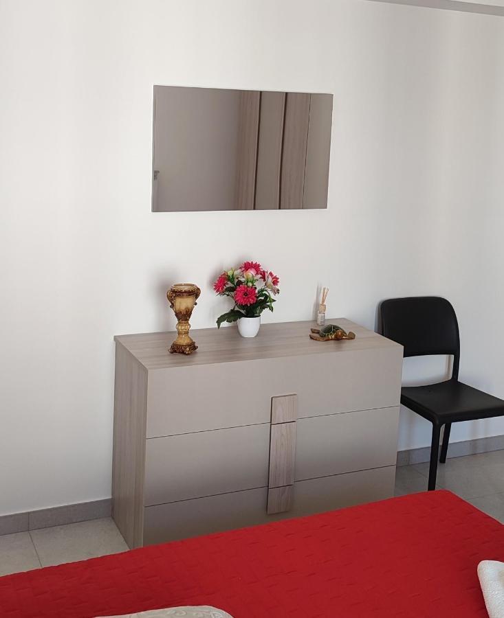 Casa Vacanze Dimora Monfalcone 몬테스카글리오소 외부 사진