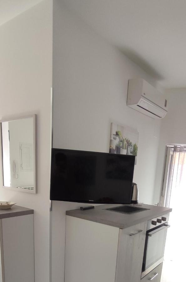 Casa Vacanze Dimora Monfalcone 몬테스카글리오소 외부 사진
